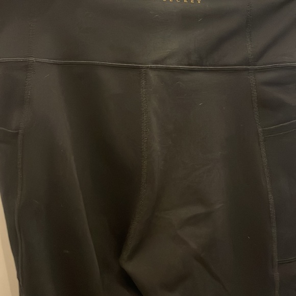 Victoria Secret knockout leggings - Picture 7 of 8